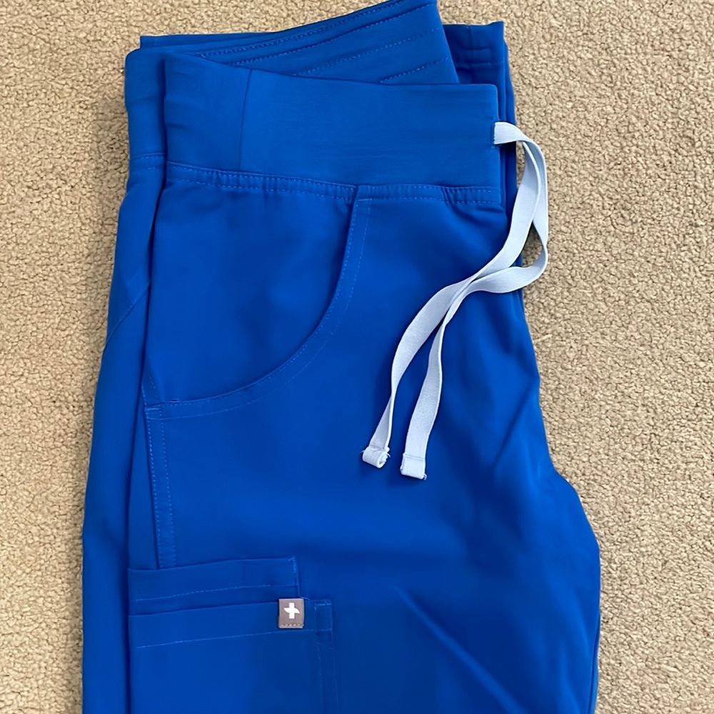 FIGS, kade cargo scrub pants, royal blue. Only worn once. Like brand new.